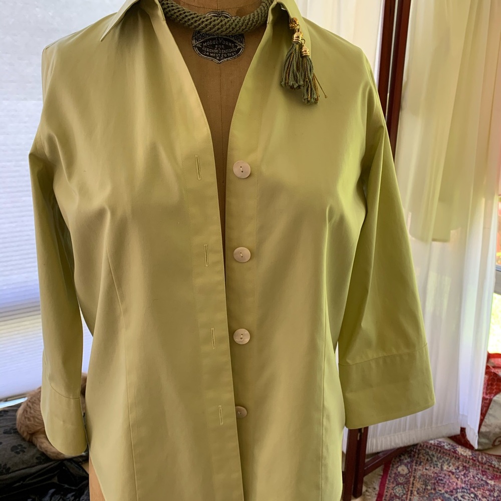 Talbot 3/4 sleeve wrinkle resistant blouse.